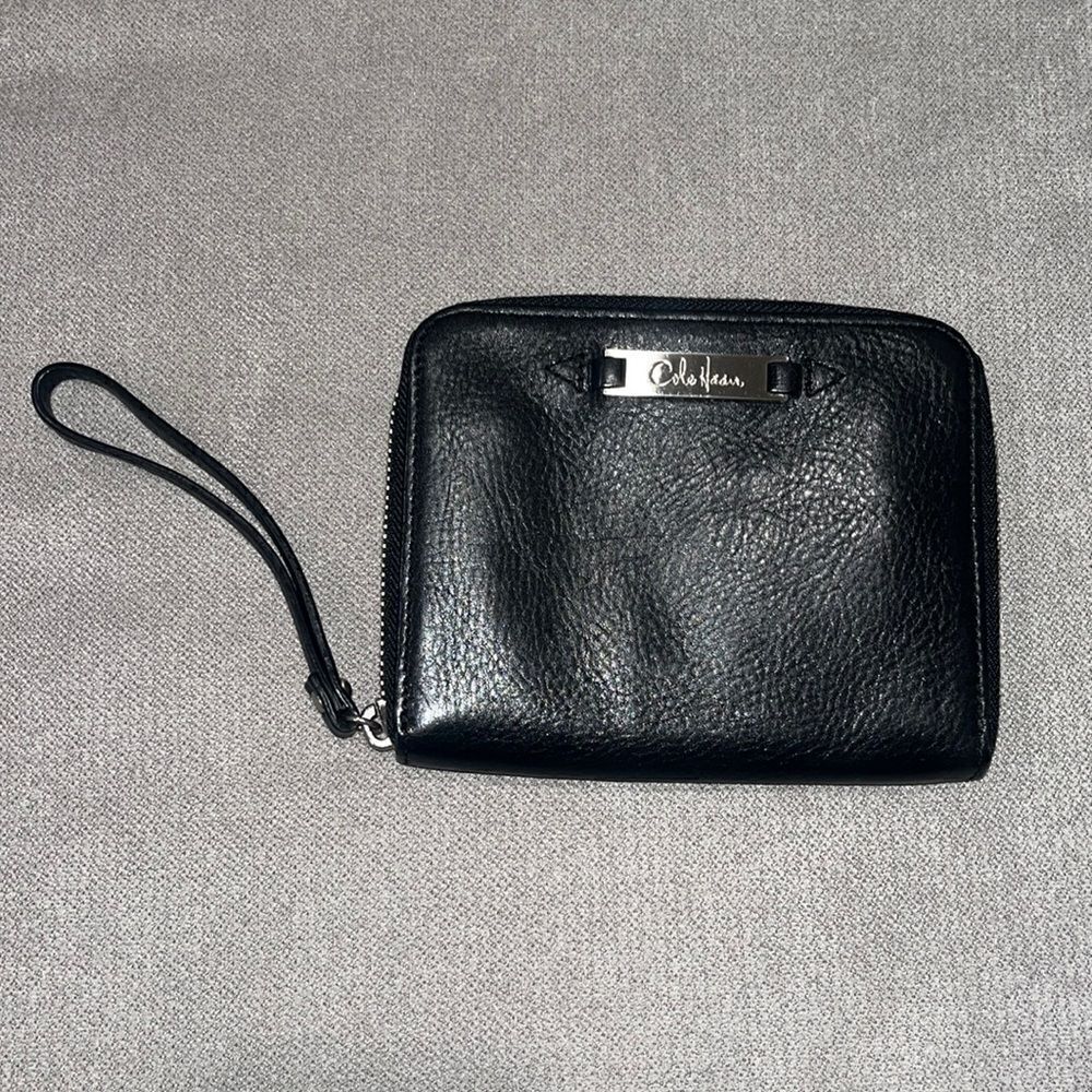 Vintage Cole Haan black leather wristlet